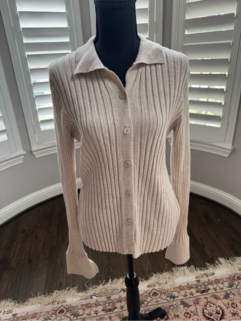 Lightweight sweater
